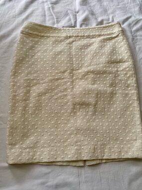 Ann Taylor Cream Textured Pencil Skirt